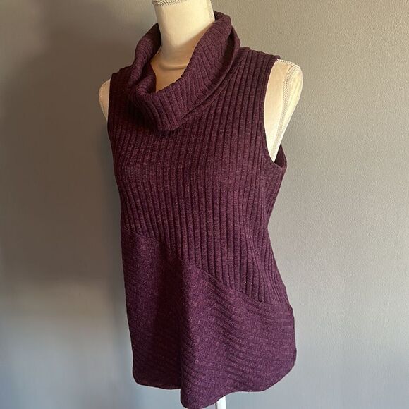 Time and Tru Sleeveless Sweater! - Picture 4 of 9